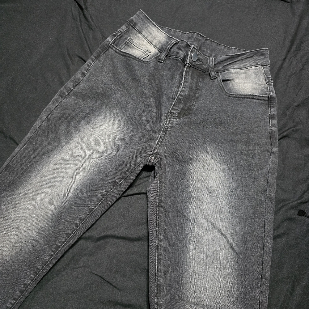 Retro Washed Grey Mid-Rise Jeans, Small